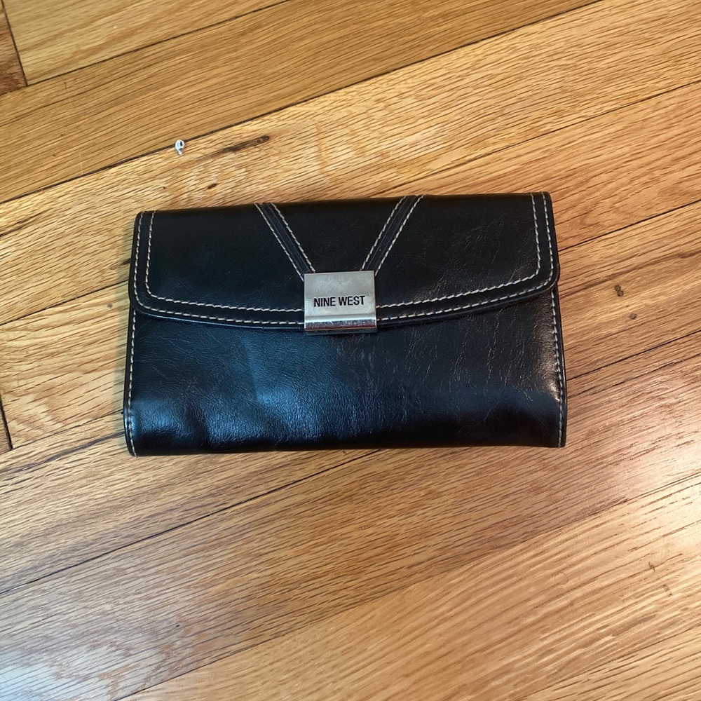 Black Nine West wallet